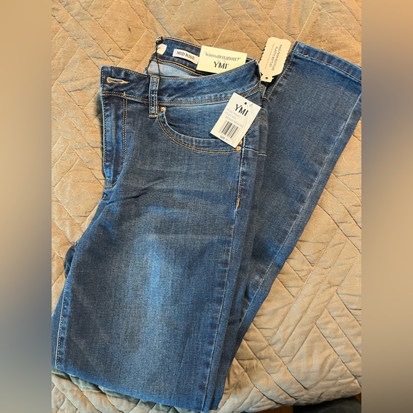 YMI Want a betta butt  mid rise skinny jeans size 11 NWT - Picture 2 of 5
